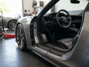 Sportwagen Erhaltungsladegerät
